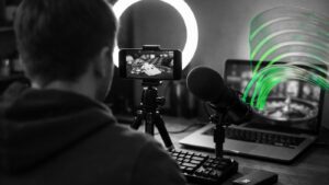 Shuffle-avtal ska hålla Jack Doherty borta från sociala medier i sex månader